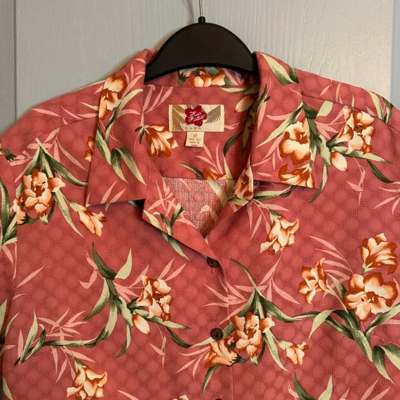 Hilo Hattie 100% Silk Button Up Shirt Size 10 Women's Pink Floral Hawaiian Beach - Picture 4 of 11